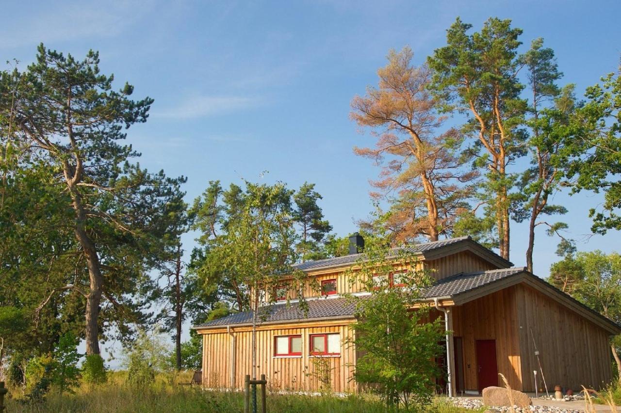 Ferienhaus "Biberburg Am Haff" Garz  Exterior photo